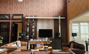 BU Rumah Mewah Full Furnished daerah Citarum Bandung ( UNDER VALUED )