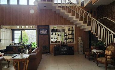 BU Rumah Mewah Full Furnished daerah Citarum Bandung ( UNDER VALUED )