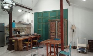 rumah usia 100 tahun dijual dekat pasar Prawirotaman Yogyakarta