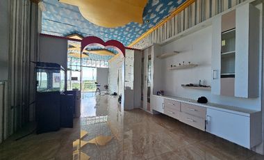 rumah besar 3 lantai view city di tengah kota balikpapan