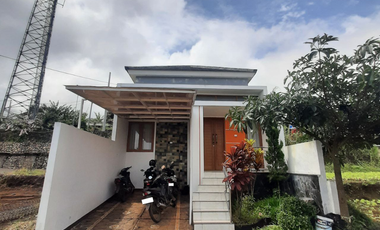 RUMAH BARU SIAP HUNI DI CIMAHI DENGAN CITY VIEW KOTA CIMAHI