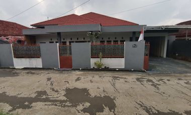 Dijual Rumah Full Furnish Lr.Family 4 Demang Lebar Daun Palembang