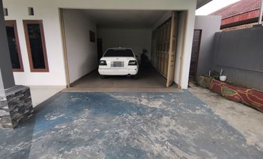 Dijual Rumah Full Furnish Lr.Family 4 Demang Lebar Daun Palembang