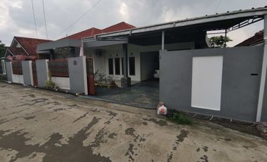 Dijual Rumah Full Furnish Lr.Family 4 Demang Lebar Daun Palembang