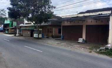 RUKO SUPER STRATEGIS SIAP HUNI JL. JAPUNAN GLAGAH MERTOYUDAN