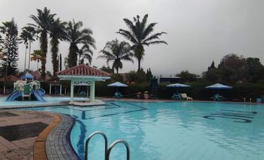 VILA KOTA BUNGA TERMURAH DIJAMIN PUAS 2 KAMAR TIDUR MAX 10 ORANG VILLA