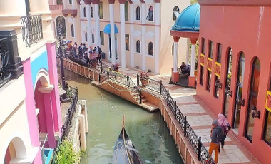 VILA KOTA BUNGA TERMURAH DIJAMIN PUAS 2 KAMAR TIDUR MAX 10 ORANG VILLA