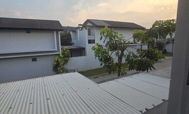 Disewa Rumah cantik siap huni Cluster Rolling Hills Kerawang Barat