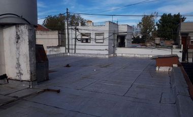 LOTE CON 2 PROPIEDADES