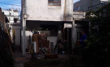 LOTE CON 2 PROPIEDADES