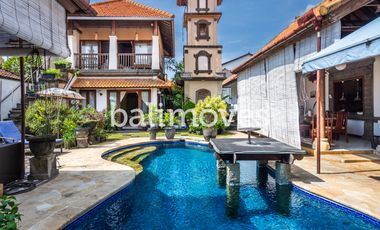 Dijual Villa Klasik Dan Luas 4 KT Di Tepi Pantai Sanur