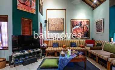 Dijual Villa Klasik Dan Luas 4 KT Di Tepi Pantai Sanur