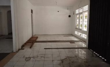 Disewakan Rumah Kebayoran Lama Jaksel Strategis Bagus Nyaman