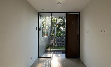 dijual rumah di sleman dekat smp negeri 1 Sayegan dan kantor kepanewon