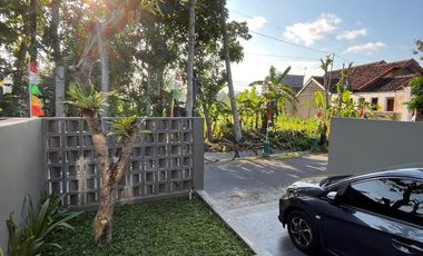 dijual rumah di sleman dekat smp negeri 1 Sayegan dan kantor kepanewon