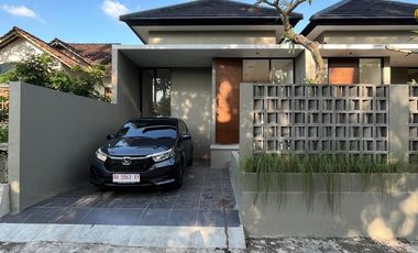 dijual rumah di sleman dekat smp negeri 1 Sayegan dan kantor kepanewon