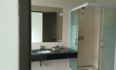 Rumah Minimalis, cantik, siap huni dekat stasiun LRT