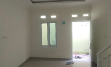 Di sewakan rumah baru di jjohar baru jakarta pisat