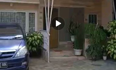 Dijual Rumah Mewah 140/136 Jl Enim Demang lebar Daun Palembang