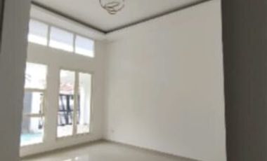 DISEWAKAN RUMAH BAGUS NGAGEL JAYA DEKAT UBAYA STTS UNAIR SANTA MARIA