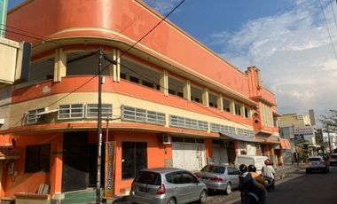 HOTEL STRATEGIS  DI PUSAT KOTA SOLO SURAKARTA