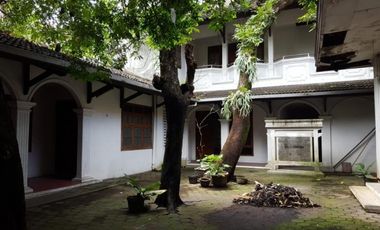 HOTEL STRATEGIS  DI PUSAT KOTA SOLO SURAKARTA