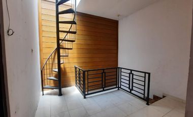 Di Sewakan Runah Townhouse Pejaten barat