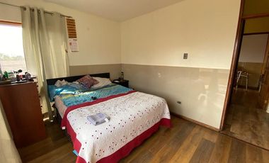 Casa con Espacio Comercial -POBL MAGISTERIO