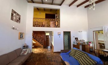 Casa con Espacio Comercial -POBL MAGISTERIO