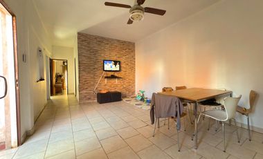 Departamento de 3 ambientes con balcon y terraza