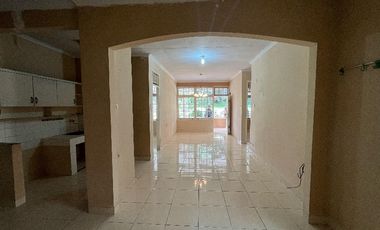 Rumah Tinggal Suasana Asri di Cipanas Puncak