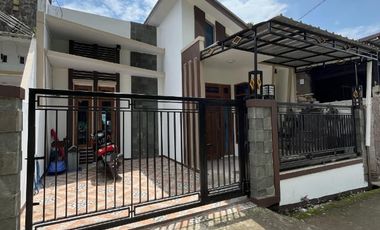 Rumah Minimalis View Pegunungan