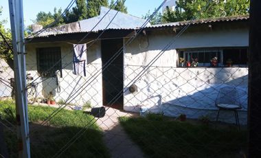 Casa en Guernica, sobre calle Peru