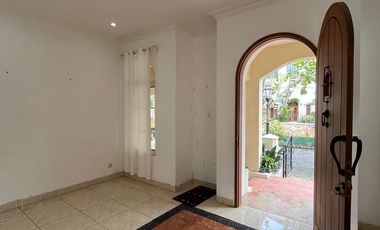 dijual rumah mewah perumahan elite casa grande maguwoharjo sleman