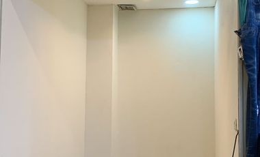 toko kios lantai UG Tangcity Mall Kota Tangerang baju tas accessoris