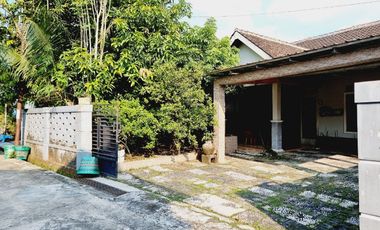 rumah murah 297 m2 di kadipiro banjarsari solo