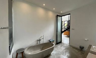 Luxury villa modern minimalis , cocok untuk investasi atau pribadi