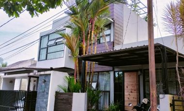 Rumah minimalis Modern Regency