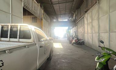 Gudang siap pakai di Kapuk
