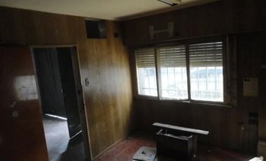 GALPON LOCAL EN ALQUILER ( Las fotos no estan actualizadas)