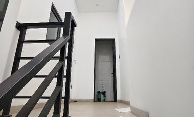 Jual Rumah MODERN desain HARGA MENARIK di Setraduta Setra duta dekat tol Pasteur Bandung