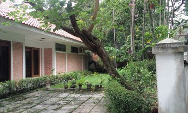 Dijual Rumah Siap Huni di Gaharu - Cipete