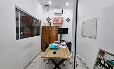 Disewakan Rumah Rapih lokasi startegis di Duren Sawit Jakarta Timur