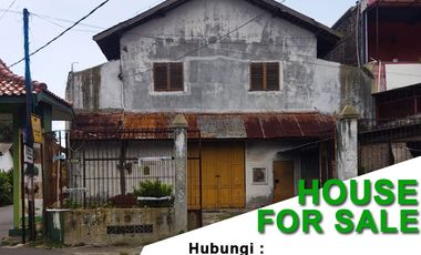 JUAL TANAH DAN BANGUNAN PINGGIR JALAN RAYA KALIURANG