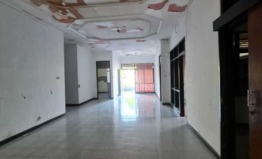 Dijual Rumah Lokasi Strategis Di Jl. Permata Biru Semarang