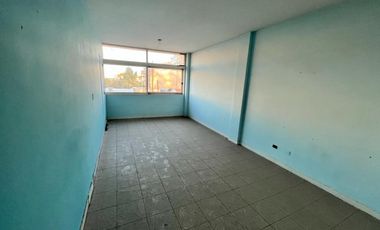 ALQUILER- Alvear  e Independencia  - Oficina