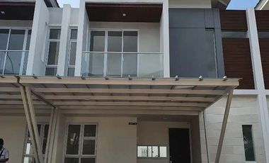 Disewakan The Riviera at Puri Karang Tengah