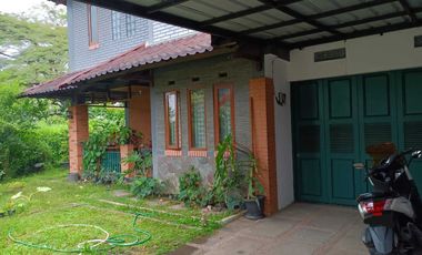 Rumah bagus di setiabudi regency harga terbaik