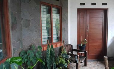 Rumah bagus di setiabudi regency harga terbaik