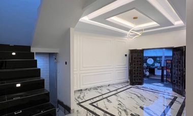 RUMAH TANJUNG BARAT 2 LANTAI + ROOFTOP  DEKAT MALL DAN TOL ISTIMEWA